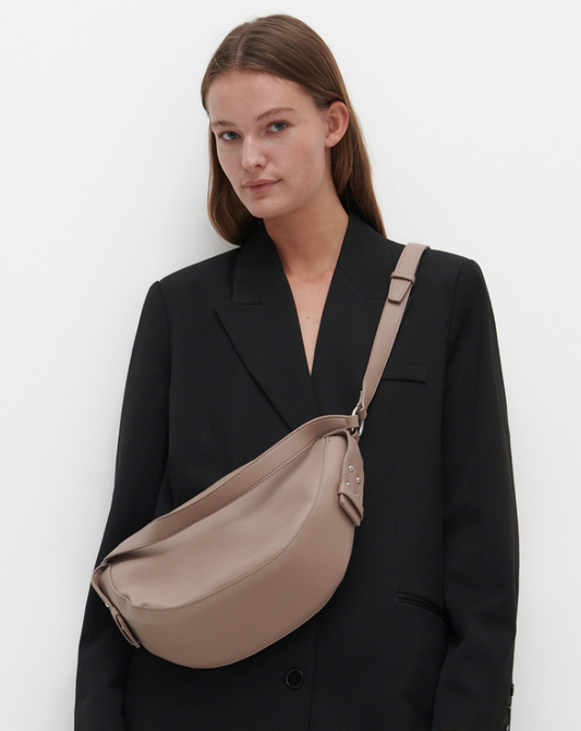 Bum bag with belt detail